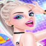 Fashion Celebrity & Dress Up Game